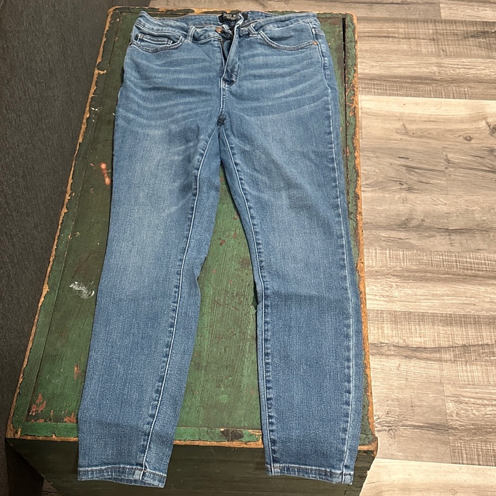 Judy Blue Light Blue Skinny Jeans